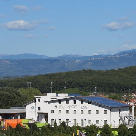 Life Sport Hotel Mentana Εξωτερικό φωτογραφία