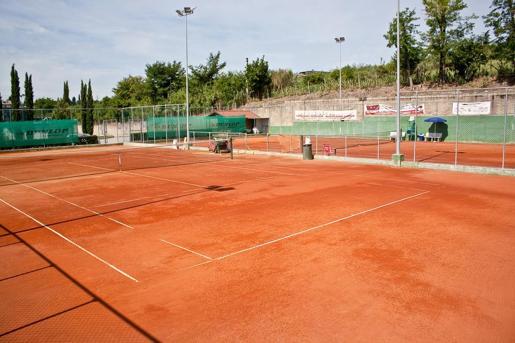 Life Sport Hotel Mentana Εξωτερικό φωτογραφία